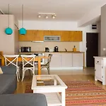 New Stylish Flat Near Old Town Bucharest