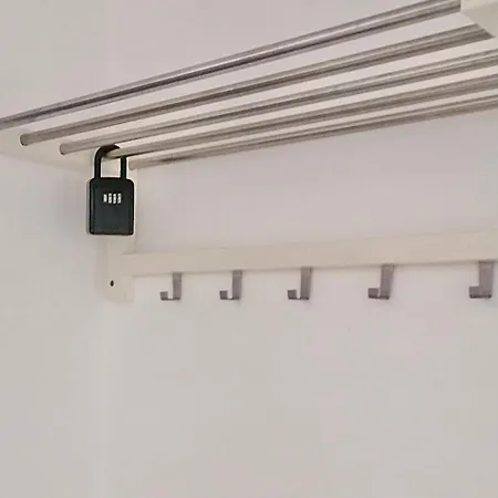 New Stylish Flat Near Old Town *