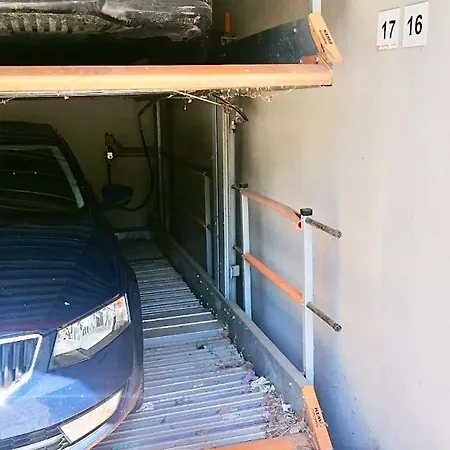 New Stylish Flat Near Old Town