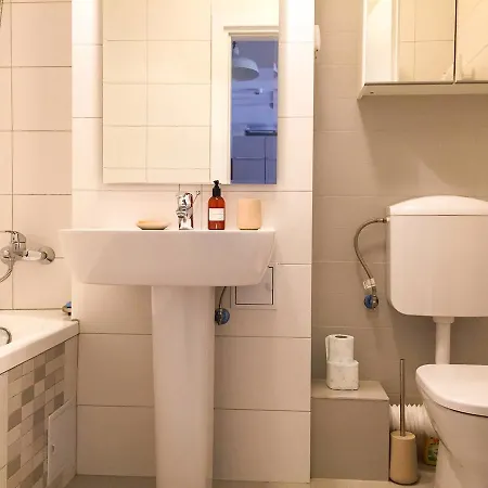 New Stylish Flat Near Old Town