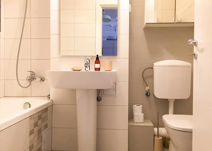 New Stylish Flat Near Old Town