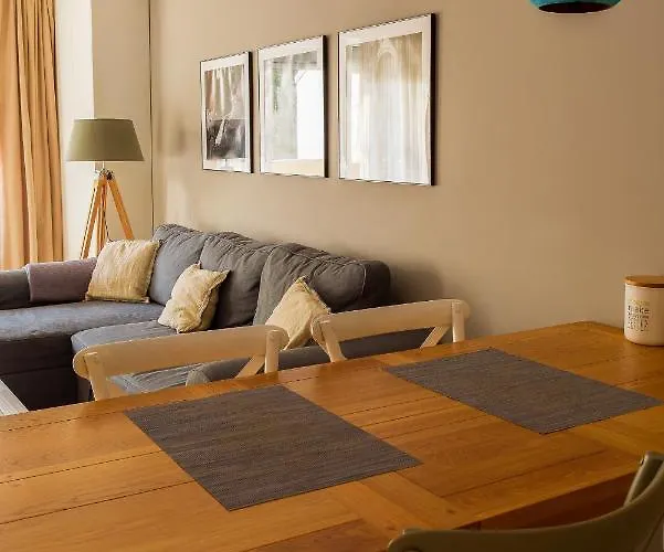 New Stylish Flat Near Old Town Apartmán *